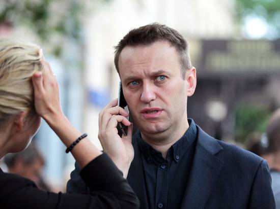 Россияне рассказали о своем отношении к Навальному
