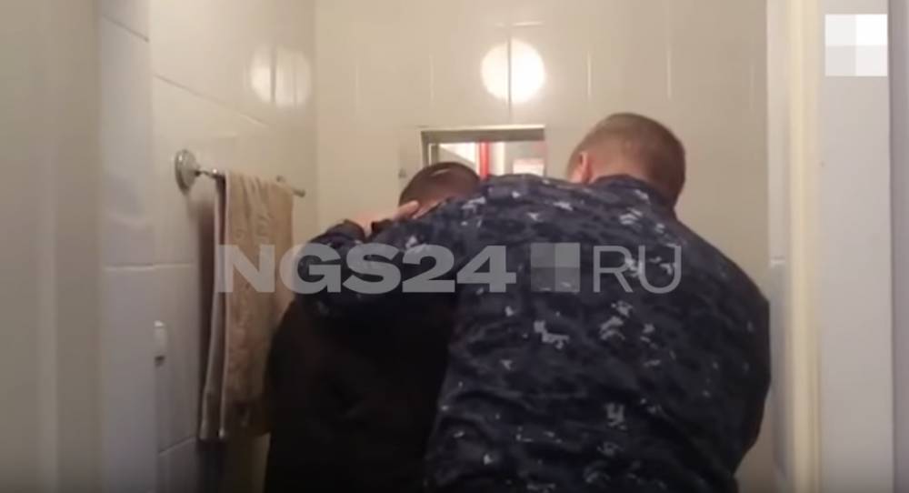 Опубликована видеозапись издевательства над заключенным в красноярской колонии