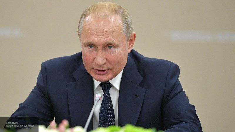 Владимир Путин считает русский язык "мягкой силой"