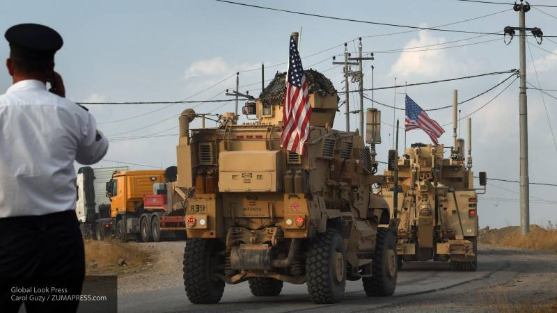 США продолжат снабжать оружием курдских террористов в Сирии, уверен Коротченко