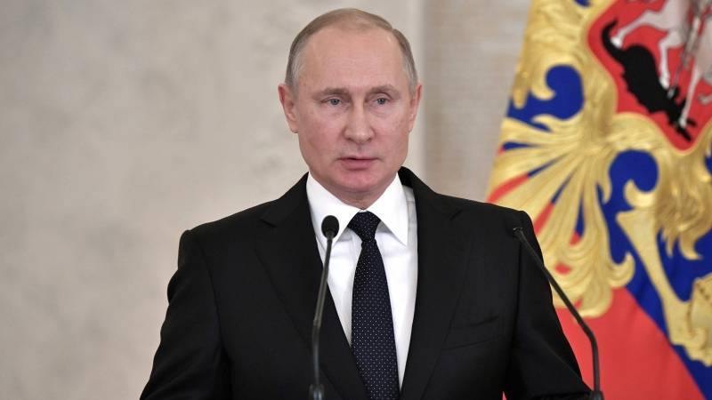 Путин сожалеет, что некоторые страны ставят в повестку вытеснение русского языка