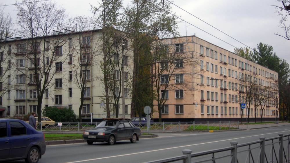 Самые дешевые квартиры в «хрущевках» оказались в Красносельском районе