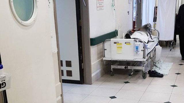 "Свободные койки - только для политиков": израильские больницы на пороге краха