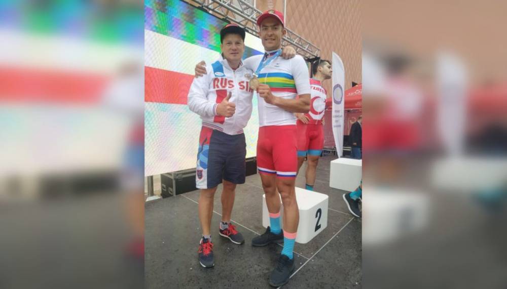 Псковский глухой спортсмен стал чемпионом мира по шоссейному велоспорту