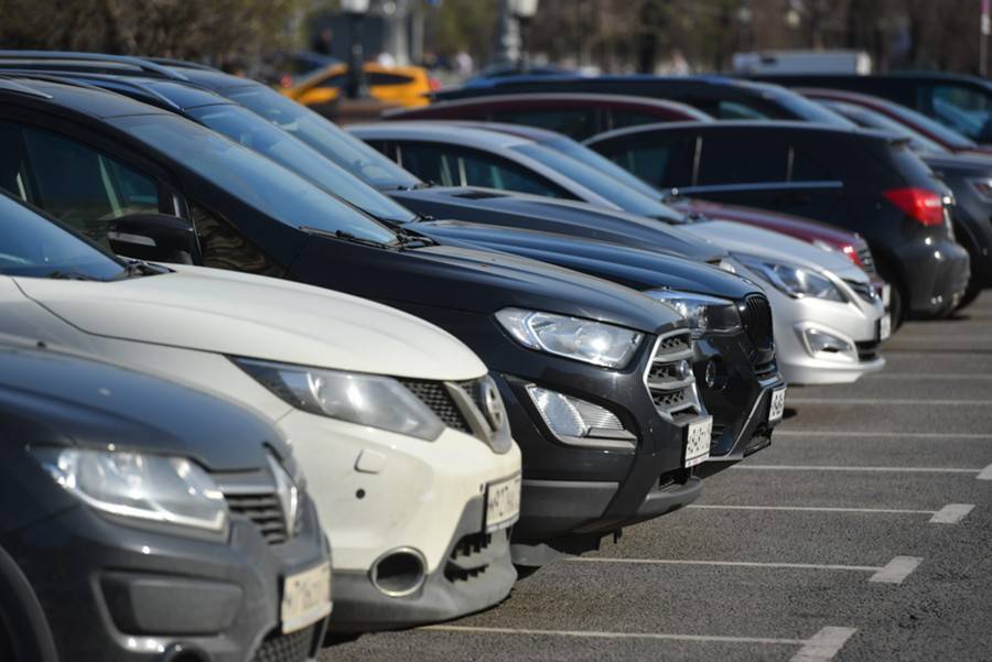 Москвичи смогут оплатить частные капитальные парковки через приложение