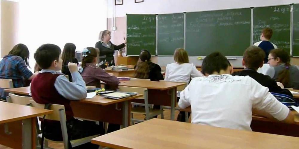 Российских школьников предложили учить правильно писать доносы