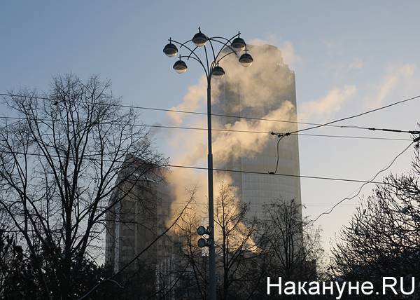 Из бизнес-центра "Высоцкий" в Екатеринбурге эвакуировали 3 тысячи человек: стала известна причина ЧП
