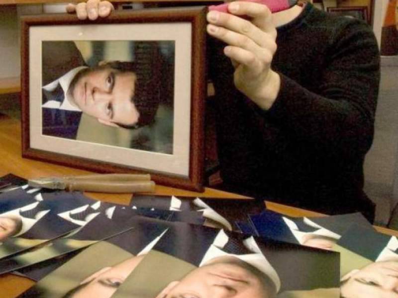 На Ямале наказали чиновника за утилизацию портретов Медведева