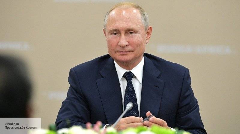 Россия имеет уникальное вооружение, но не собирается никому угрожать – Путин
