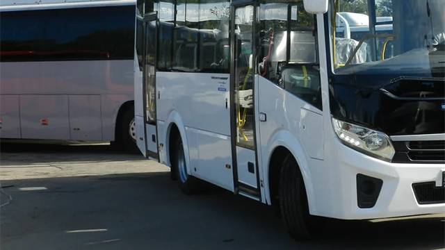 Автобус столкнулся с троллейбусом в Омской области
