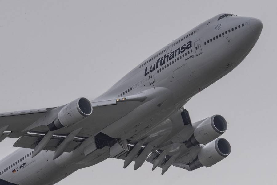 Lufthansa отменяет 1300 рейсов в четверг и пятницу из-за забастовки