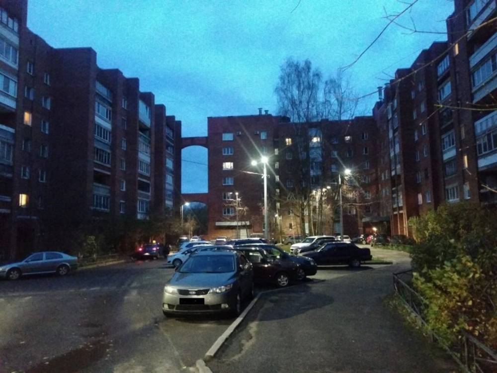 В Квартале 16 в Кронштадте установили 75 новых светодиодных светильников