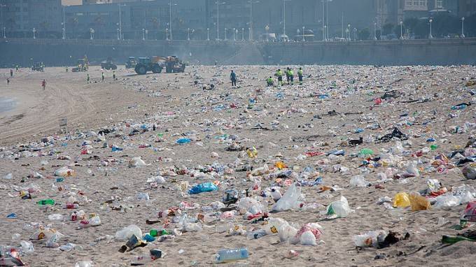 73% пляжей Великобритании засорены пластиковыми отходами - angliya.today