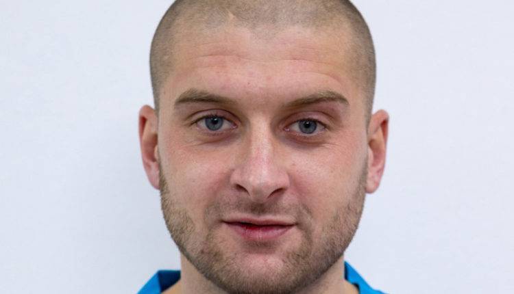 Футболист «Зенита» Ярослав Ракицкий ушел из сборной Украины, где его считают «предателем»