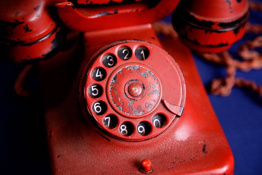 Адольф Гитлер - Личный телефон Гитлера продан на аукционе за £195,000 - angliya.today - шт. Мэриленд