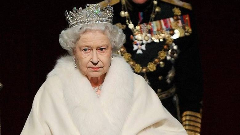 Королева Великобритании отказалась от изделий из натурального меха