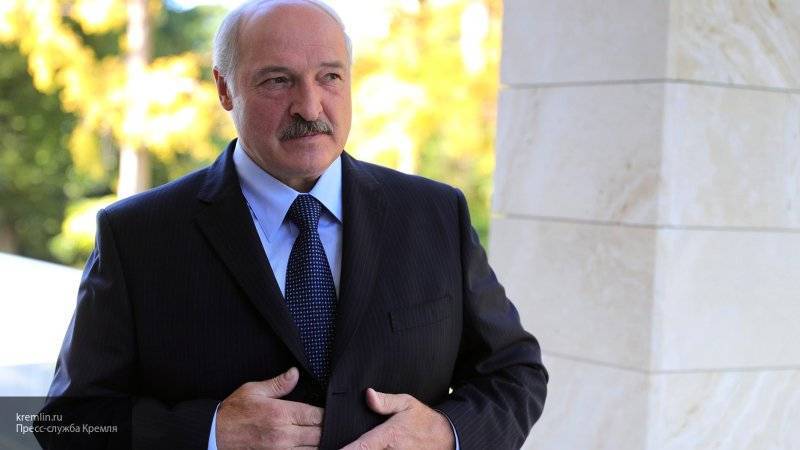 Медведев назвал "странными" слова Лукашенко о втягивании белорусов в "чужие войны"