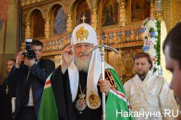 Патриарх Кирилл заявил о папизме патриарха Варфоломея
