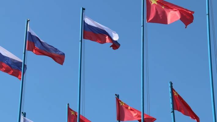 Американский эксперт назвал отношения РФ и Китая близкими к военному альянсу