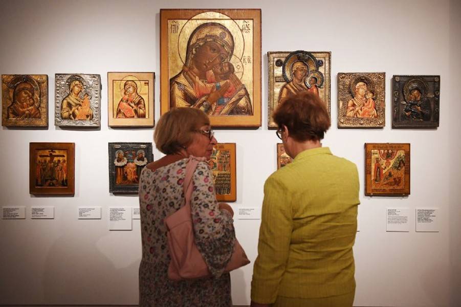 Изображения XVI века обнаружили во время реставрации иконы в академии Ильи Глазунова
