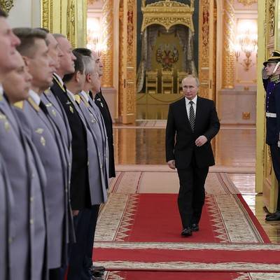 Путин: руководству МВД следует работать над укреплением доверия общества к полиции