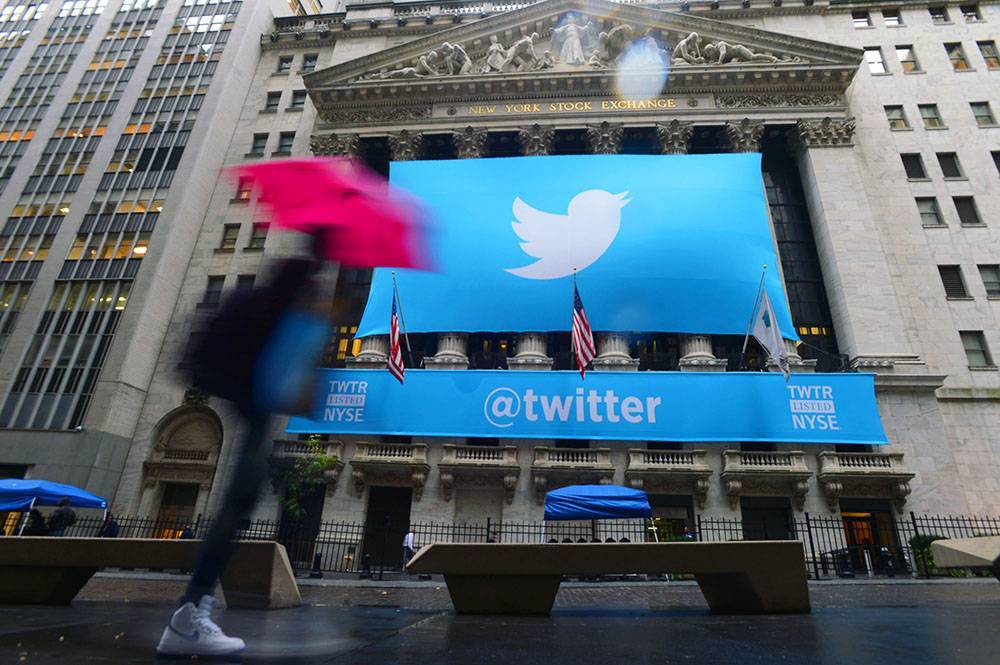 Минюст США обвинил двух бывших сотрудников Twitter в шпионаже на Саудовскую Аравию