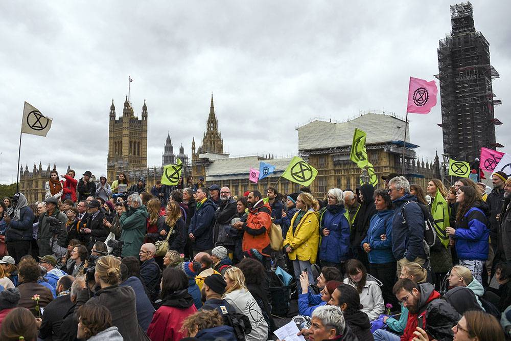 Высокий суд в Лондоне признал незаконным запрет полиции на собрания во время протестов экоактивистов
