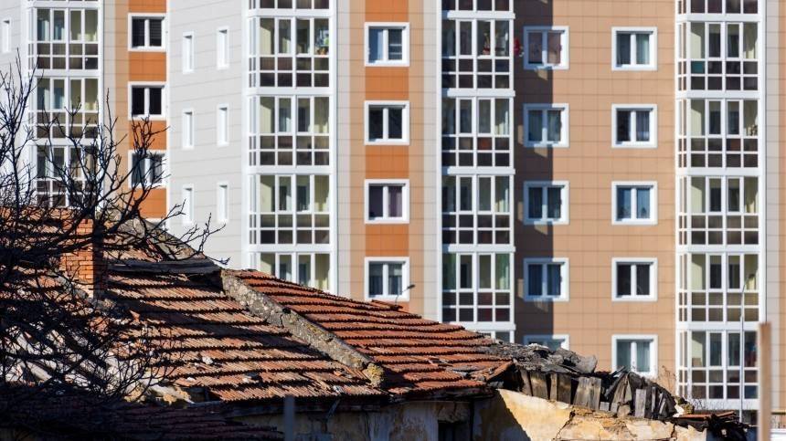 Ветхие дома в России предложили ремонтировать за счет граждан