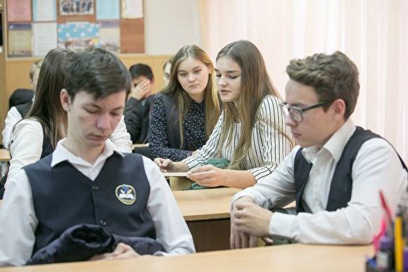 Депутат из Ленобласти предложил обучать школьников составлению жалоб в органы