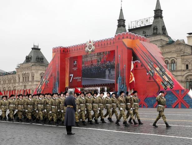 Кадеты Росгвардии приняли участие в торжественном марше на Красной площади