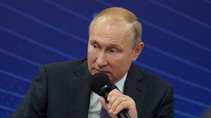 Путину доложили об убийстве главы центра «Э» МВД Ингушетии, сообщил Песков