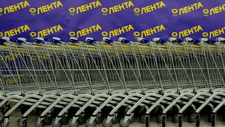 В Петербурге более 100 сотрудников "Ленты" пожаловались на отравление