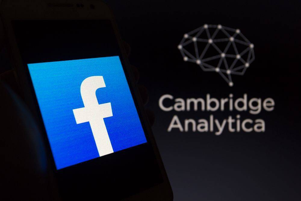 Власти Калифорнии начали расследование сбора данных пользователей Facebook