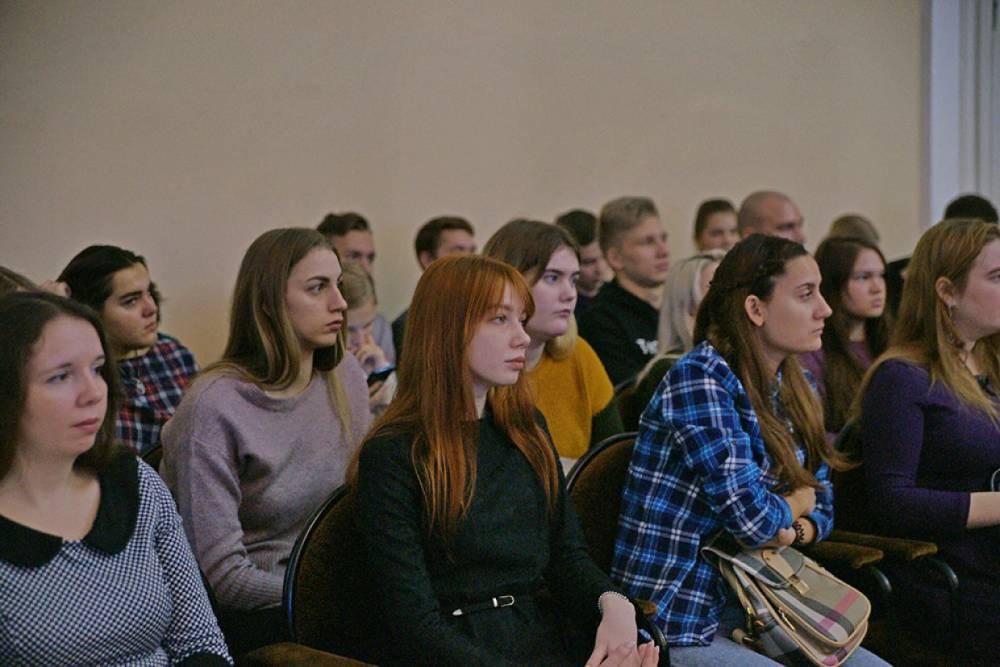 Новая школа Сокола пригласит на работу лучших педагогов ВоГУ