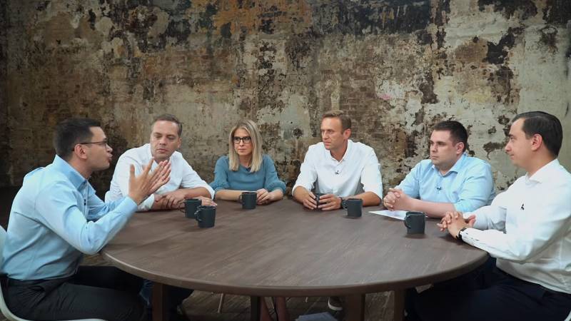 СМИ подсчитали, сколько лет тюрьмы грозит Навальному и его либеральным «друзьям»
