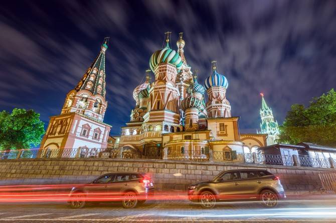 Geely в октябре увеличила продажи в России более чем в 2 раза