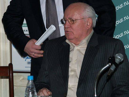 Горбачев: Запад пытается присвоить себе победу в холодной войне