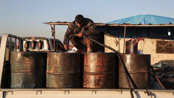 Грабеж и воровство нефти в Сирии политолог назвал принципами внешней политики США