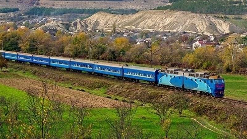 Продажа билетов на поезда в Крым стартует 8 ноября