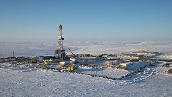 Независимые нефтяные компании пожаловались Козаку на инициативу Минфина ввести новый налог из-за льгот для «Роснефти» и «Газпром нефти»