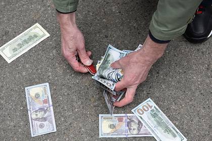 Россия нашла новый способ отказаться от доллара