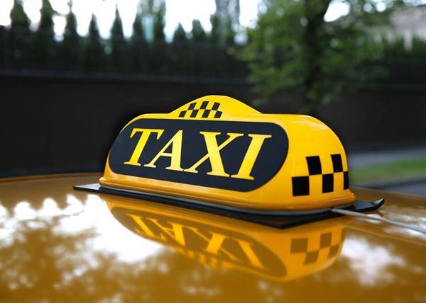 Иностранец заплатил за поездку в московском такси более 40 тыс. рублей