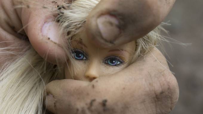 В Тихвине маленькая девочка стала жертвой насильника
