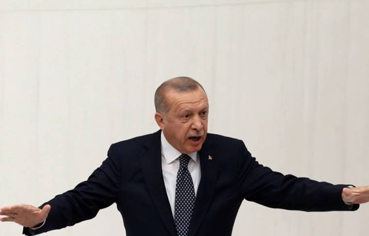 Греческая делегация демонстративно покинула выступление Эрдогана