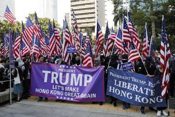 Гонконгцы благодарили Трампа и просили «освободить» китайский Сянган
