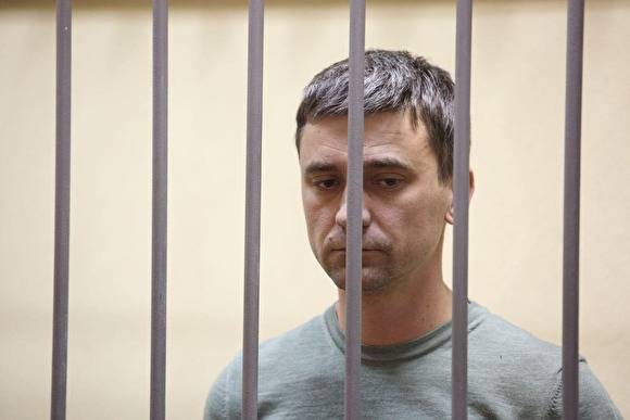 Суд в Екатеринбурге избирает меру пресечения адвокату Вострецову