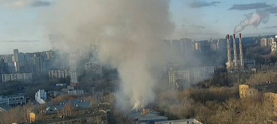 Пожар на складе на северо-западе Москвы локализован