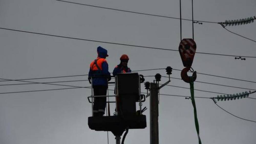 Больше 50 домов остались без электричества из-за аварии на кабельной сети в Малой Охте