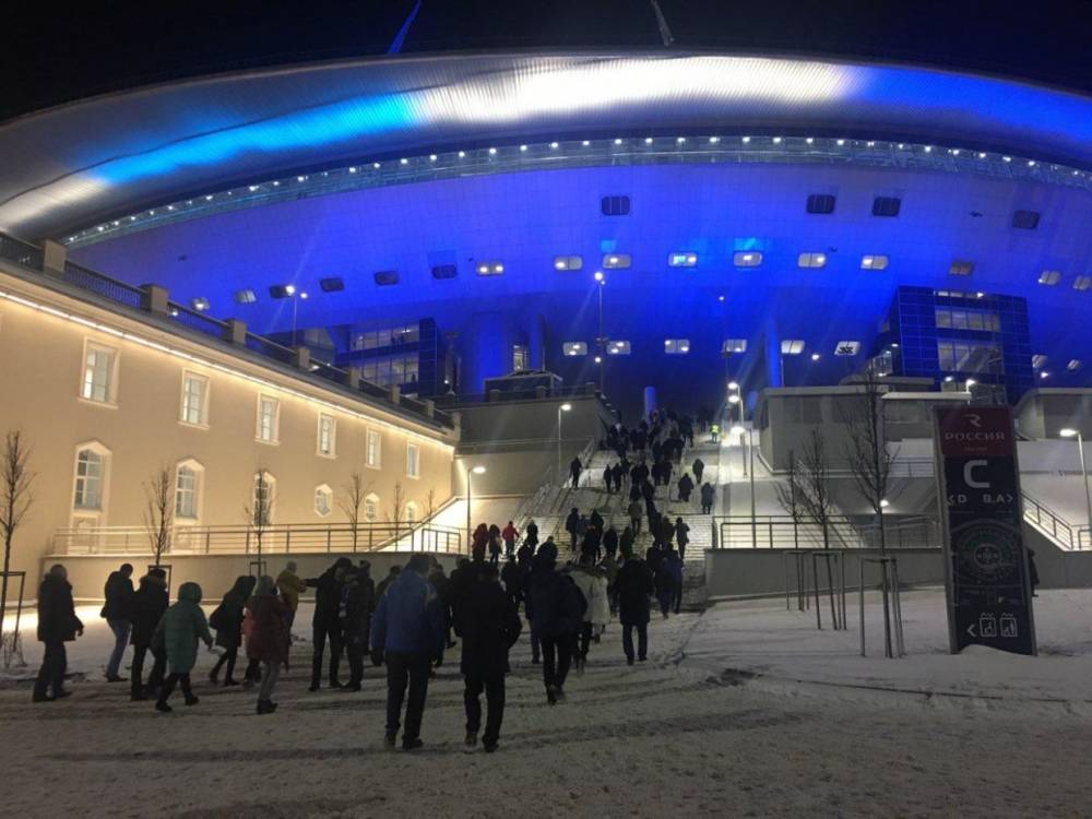 В Петербурге болельщики собираются на матч «Зенит» против «Спартака»