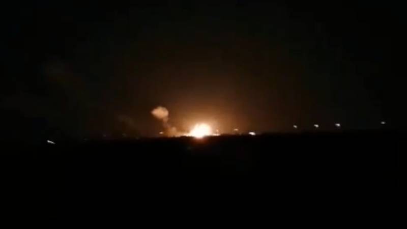 Сирийские ПВО отражают нападение беспилотников на аэропорт Хама